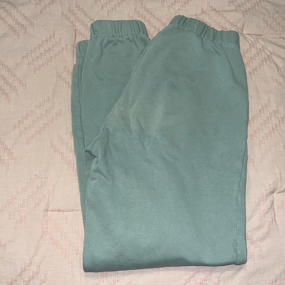 Brandy Melville sweats